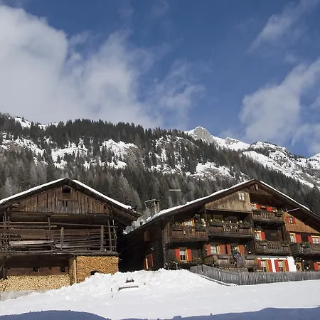 Haus Michaela Hotell 4*